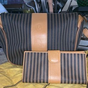 Cross Body Vintage Fendi with Wallet